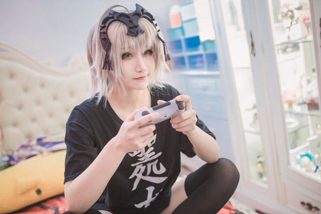 《龙腾世纪3》恋情更自由 搞基百合随你便:半岛online(中国)(图2) 半岛·官方站线登入页面